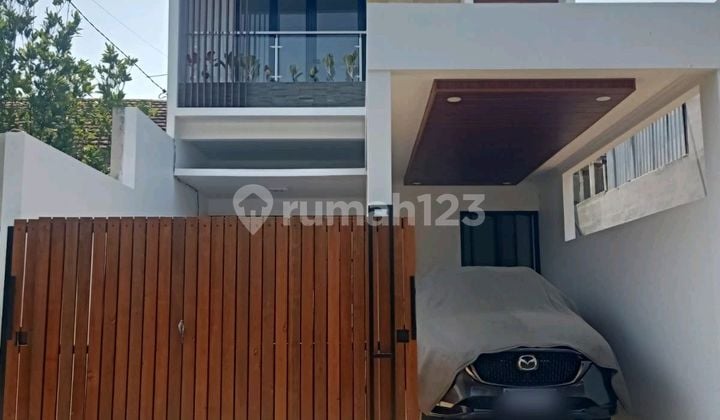 Rumah Modern Siap Huni di Komplek Pondok Kelapa Duren Sawit