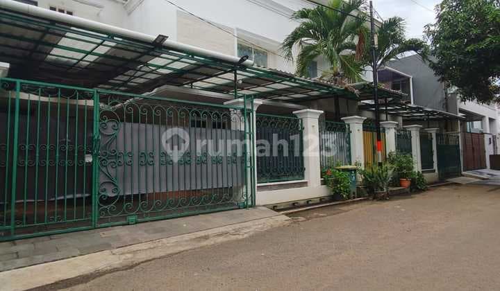 Affordable House in Strategic Location at Rawamangun Complex, East Jakarta