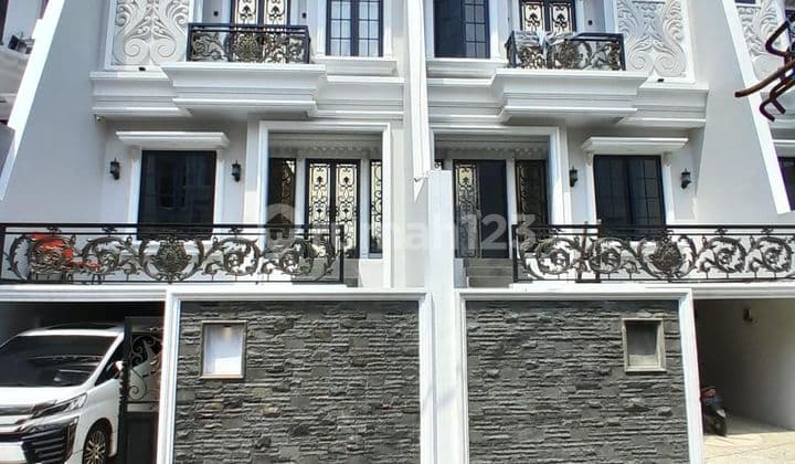 Rumah siap huni lokasi strategis di kebagusan jakarta selatan