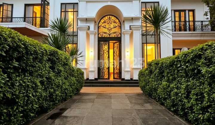 Luxury House Strategic Location Near TNI Headquarters Setu Cipayung