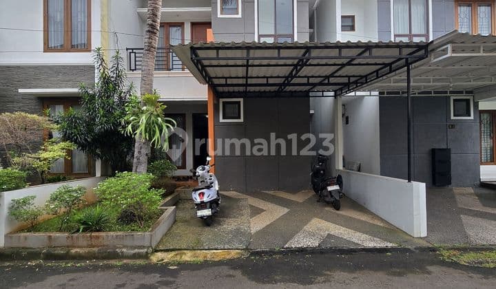 Rumah Second di Town House Pondok Bambu Jakarta Timur