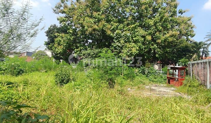 Hook Land Inside Complex in Cipayung Bambu Apus, East Jakarta
