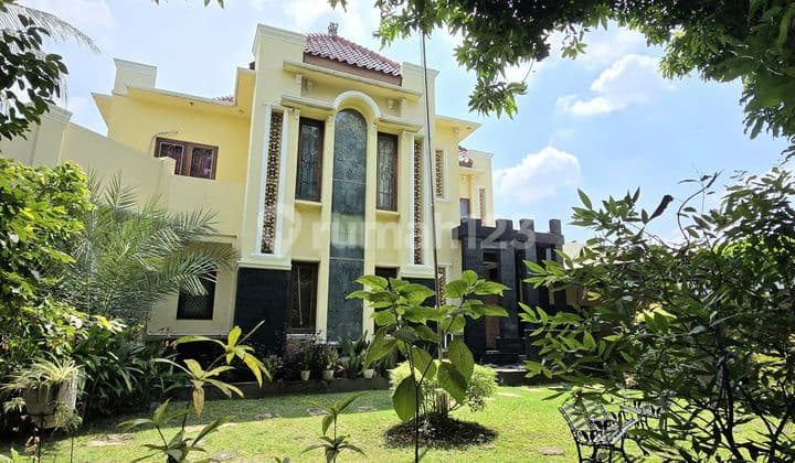 Rumah Mewah Di Komplek Billymoon Pondok Kelapa Jakarta Timur