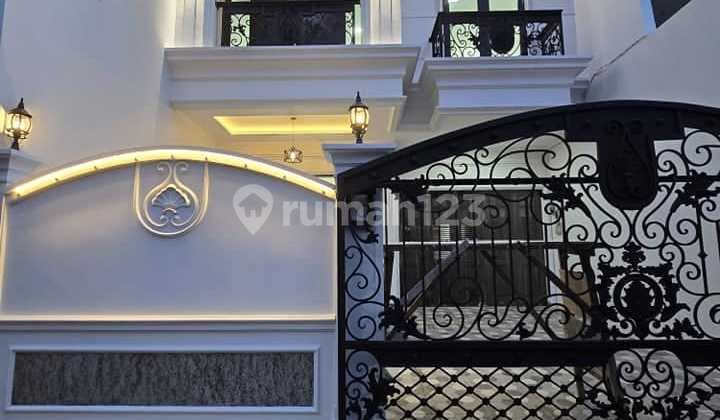 Rumah Siap Huni Di Komplek Pondok Bambu Jakarta Timur