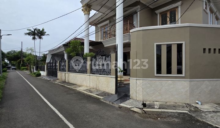 Land with Bonus House for Sale in Jatiwaringin Complex, East Jakarta
