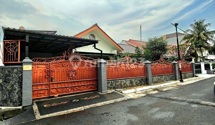 Rumah Second Dalam Komplek Di Jatiwaringin Jakarta Timur