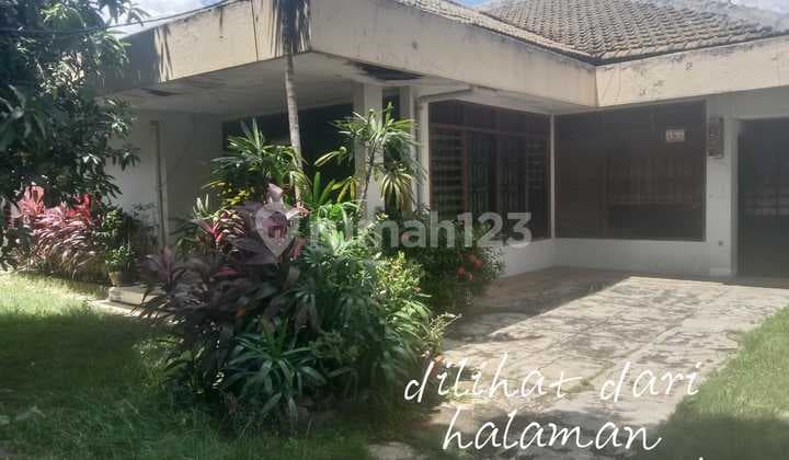 Dijual Tanah Bonus Rumah Tua di Komplek Billymoon Pondok Kelapa