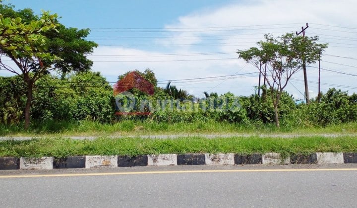 Land for sale in Buta Kota Batu area, Padang City, quick access to Minang International Airport, Commercial Area, with beautiful Hills view.