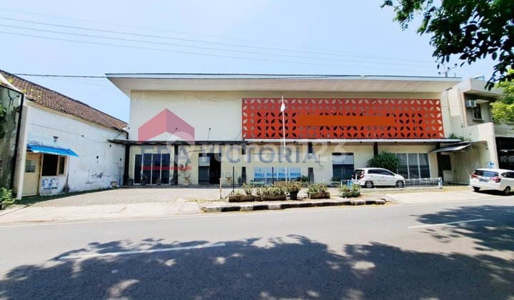 Hotel Full Furnish di tengah Kota Tuban, Lokasi Strategis Dekat Swalayan Samudra, Monumen Adpada Pancasila, Objek Wisata Alam Abirama