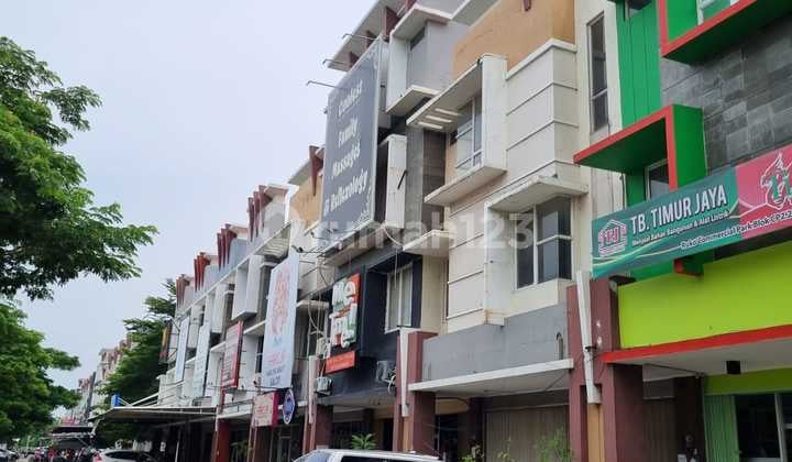 Hanya SATU yg dijual Ruko Strategis Jalur Ramai, Kota Harapan Indah ,bekasi