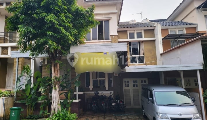 House Near Toll in Victoria Garden Grand Galaxy Cluster Bekasi