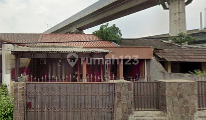House Near Galaxy Business Center in Arjuna Jaka Setia Complex, Bekasi