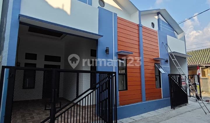 Rumah Baru 3 Kamar, Model Minimalis , Siap Huni, Harapan Indah Bekasi