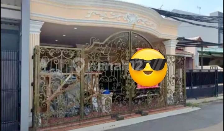 For Quick Sale: Classic Minimalist Ready-to-Occupy House in Duren Sawit, East Jakarta