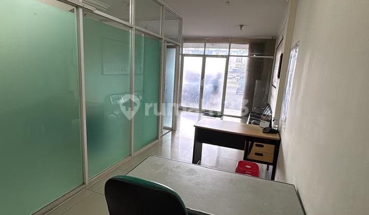 Ruko Lebar 5 Akses kontainer 40 feet Di Symphony Harapan Indah Bekasi