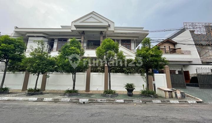 Rumah Nginden Intan Raya
