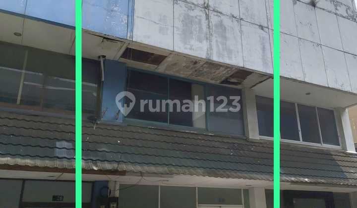 Cheap 3-Story Shophouse in Pondok Pinang Centre, Pondok Pinang, South Jakarta