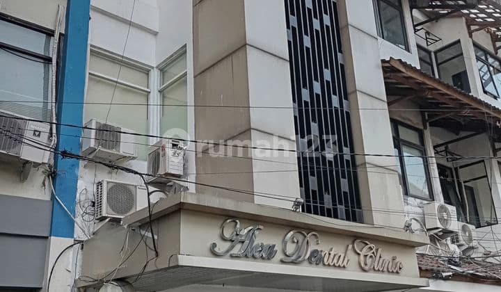 Cheap 4-Story Shophouse on Jl Cipete Raya, South Cipete, Cilandak, South Jakarta