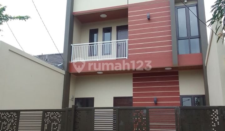 Di Jual Rumah Scandinavian di Bekasi Timur Regency Mustikajaya