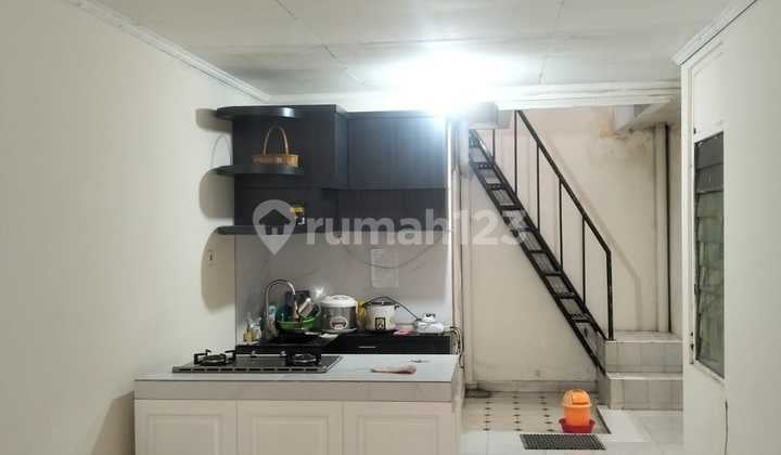 For Rent House in Permai 1, Kelapa Gading, 1 Year 50 Million, 6X15, 1 Floor, 2 Bedrooms, 1 Bathroom, 1 Garage.