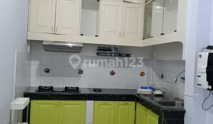 For Sale House in Klp Gdg Bcs 9x15, 2 Floors, 4 Bedrooms 3 Bathrooms Price 2.3M Front of House 2 Car Lanes