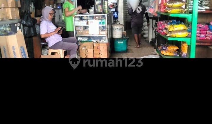 Dijual Rumah Bentuk Ruko 7.2X36..3Lt Hrg 9.5M Nego ,15Kmtdr 5Kmd, Skrg Lg Buat Usaha Agent Dpn Rmh Jl 2 Jalur Mobil,.