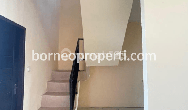 Comfortable 2-Story Rental House in the City Center Perfect for Families