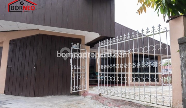 Nice House in Central Balikpapan, Martadinata