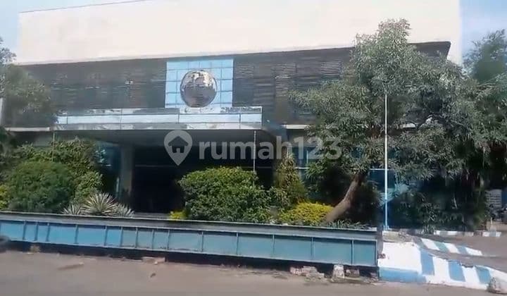 For Sale Ready-to-Use Industrial Factory / Warehouse