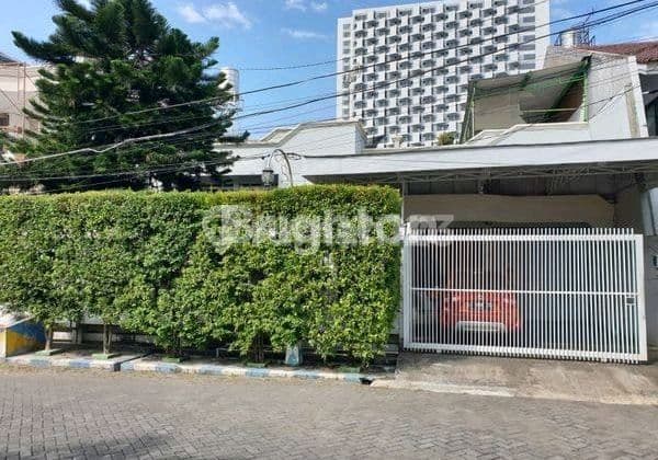 Dijual Rumah Strategis Tengah Kota Manyar Kertoarjo