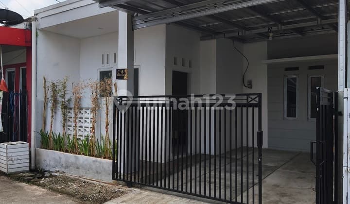 Rumah di Perum Duta Parahyangan Pakansari Cibinong