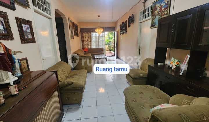 Dijual Cepat Rumah Cantik di Griya Loka Bsd City