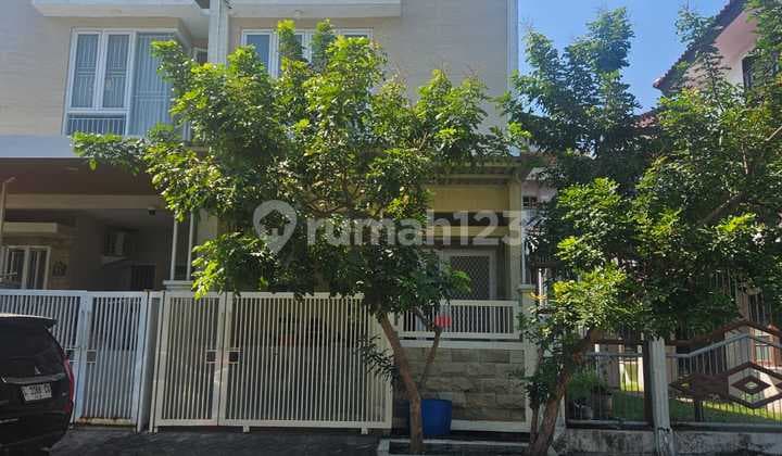 Rumah 2 Lantai Semi Furnish Minimalis di Gading Pantai Kenjeran