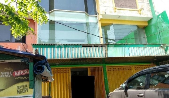 For Rent: 3.5-Story Shop House. Ngagel. Zero street frontage.
