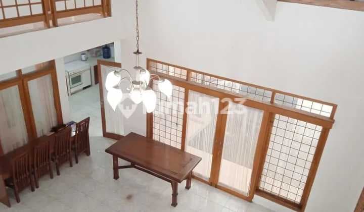 Rumah Luas Asri di Komplek Cigadung Dekat Itb