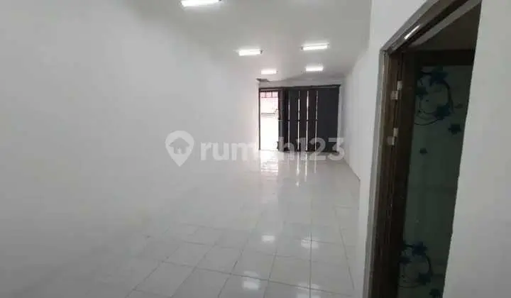 Sewa Ruko Mainroad Kopo 42M2 Strategis