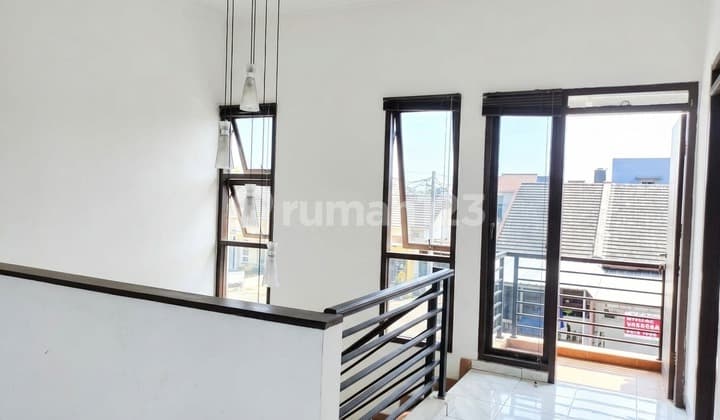 Modern Minimalist House in Kopo Permai 1 Cluster