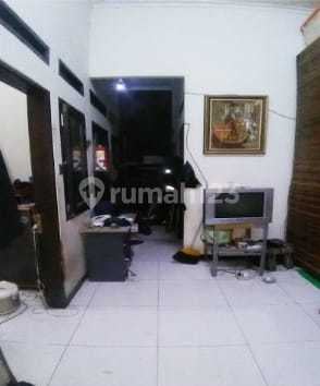 Rumah Minimalis Modern 2 Lantai di Turangga