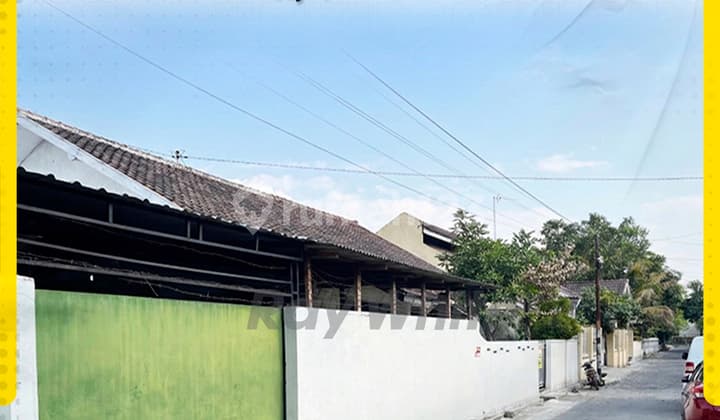 For Sale House in Jajar, Laweyan