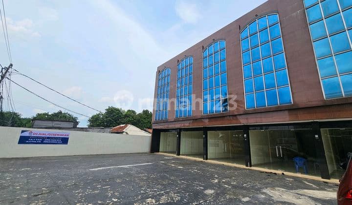 Exclusive! Brand New 3.5-Story Shop House, Bintaro. Free Notary Fees