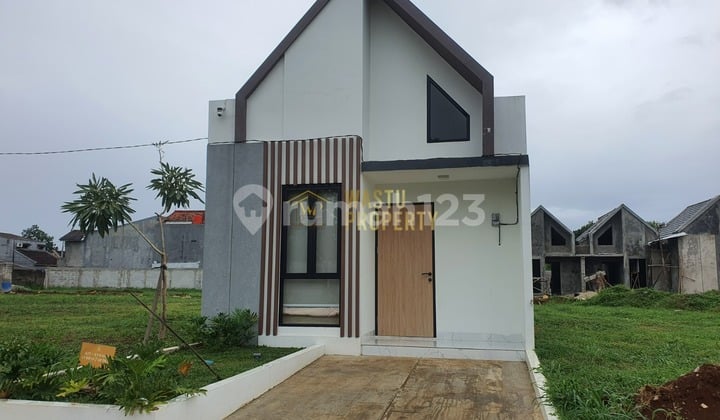 Rumah Cantik Harga Murah Dekat Al-Azhar Cibinong