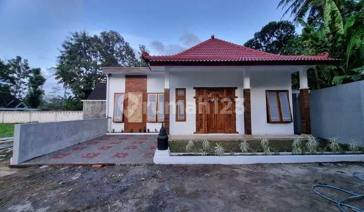 Rumah Joglo Murah Tanah Luas di Jalan Borobudur Salaman