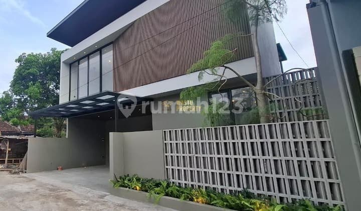 Ready to Live House, Fully Furnished + Mini Pool Near Maguwoharjo, Sleman
