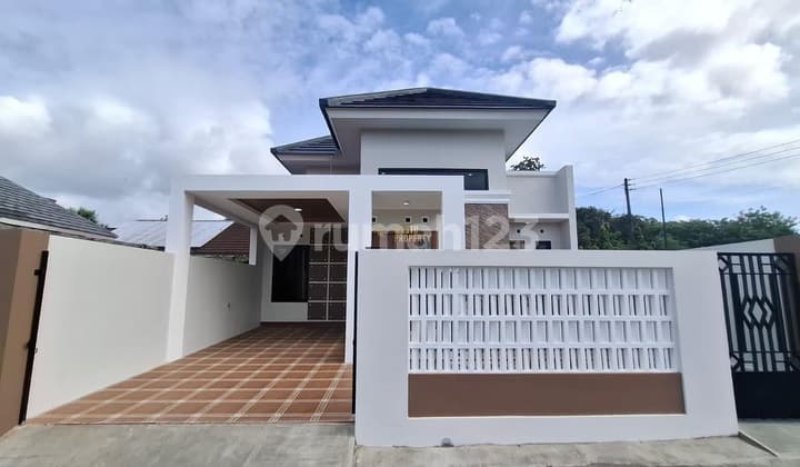 Rumah Cantik Siap Huni 10 Menit ke Stadion Maguwoharjo, Sleman