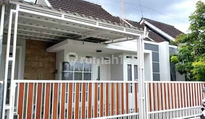 Ready-to-Occupy House with Easy Access Near Sanata Dharma University Campus 3