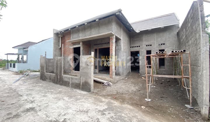 Rumah Siap Huni Tanah Luas Belakang Rsud Prambanan, Sleman