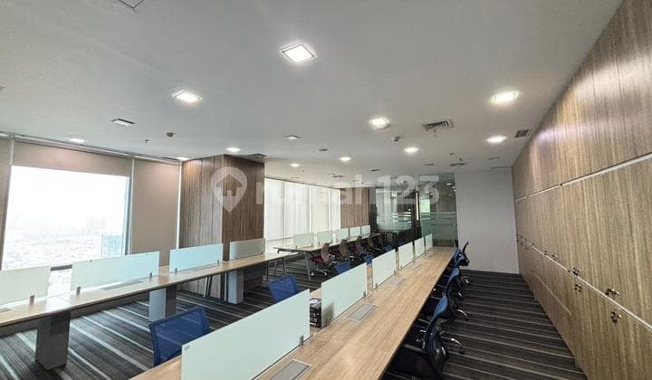 Disewakan Office Soho Capital Central Park Jakarta