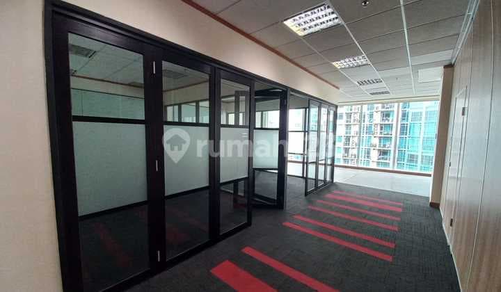 Sewa Kantor Sdh Partisi di Menara Dea Mega Kuningan 252 M2 Nego