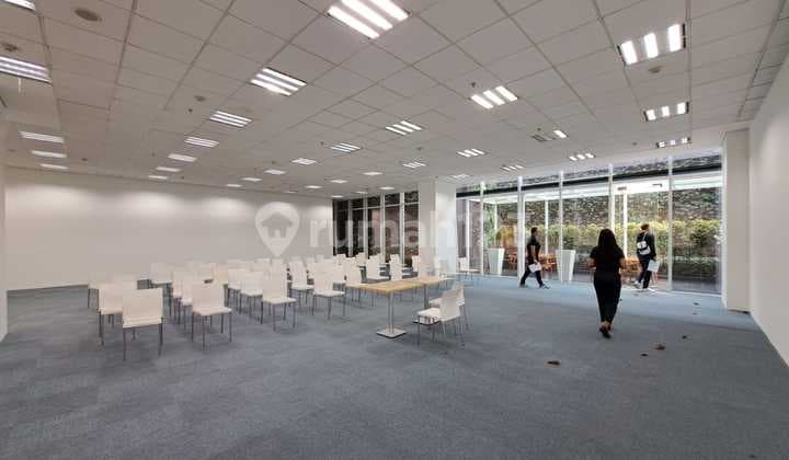 Sewa Kantor 255 M2 di Talavera Suites Tb Simatupang, Strategis, Nego