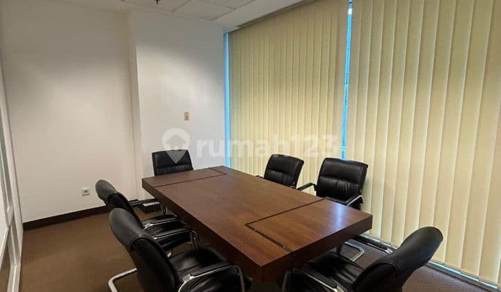 Sewa Kantor Minimalis Luas 97 m2 Full Furnish di Menara Prima Mega Kuningan